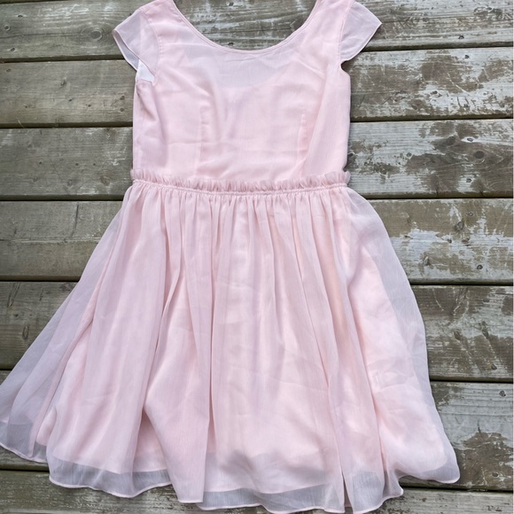 Aritzia Dresses & Skirts - ARITZIA Talula pink party dress size 6